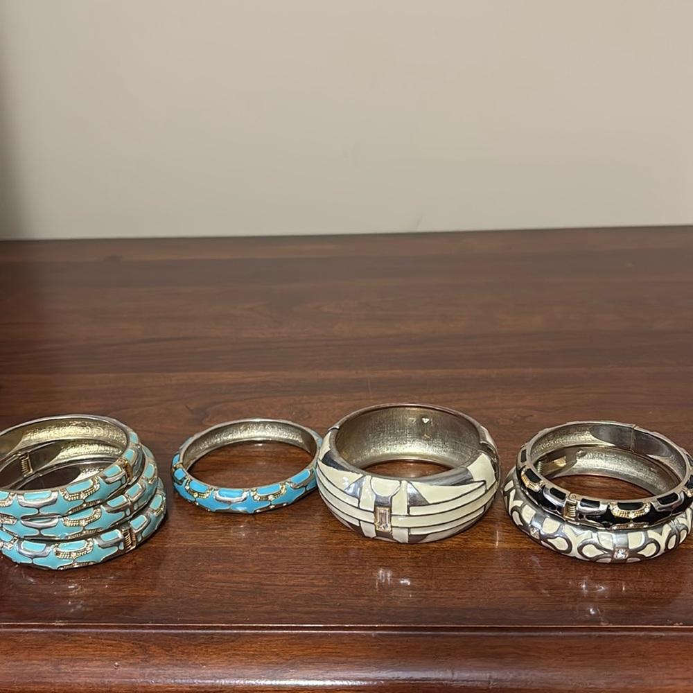 7 bracelets